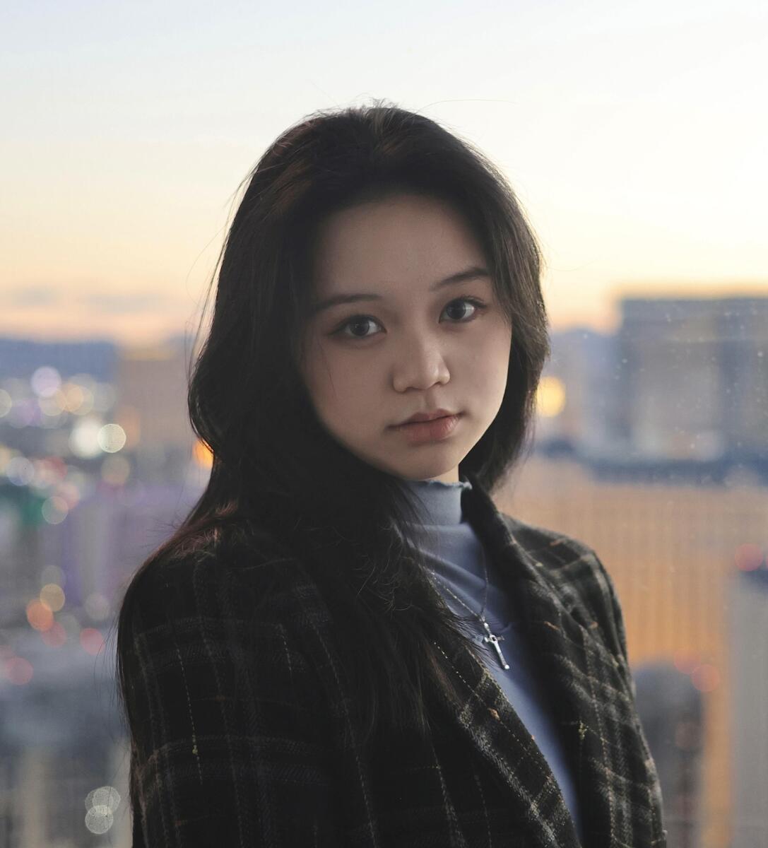 Headshot of Qinglin